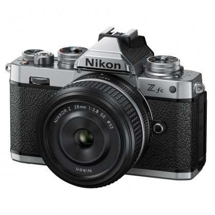 Nikon Z fc Mirrorless Camera with Z28mm f2.8 SE lens Nikon Z fc Mirrorless Camera with Z28mm f2.8 SE lens