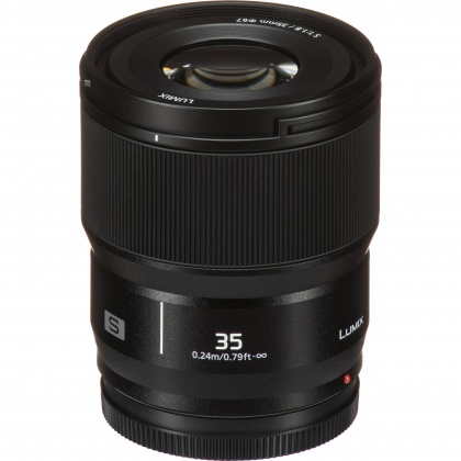 Panasonic Lumix S 35mm f1.8 L-Mount lens Panasonic Lumix S 35mm f1.8 L-Mount lens