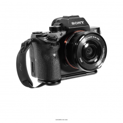 Peak Design Micro Clutch Hand Strap, L-Plate Peak Design Micro Clutch Hand Strap, L-Plate