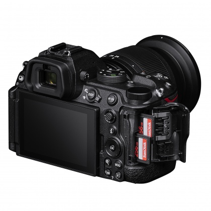 Nikon Z 5II Mirrorless Camera with 24-200mm Lens Nikon Z 5II Mirrorless Camera with 24-200mm Lens