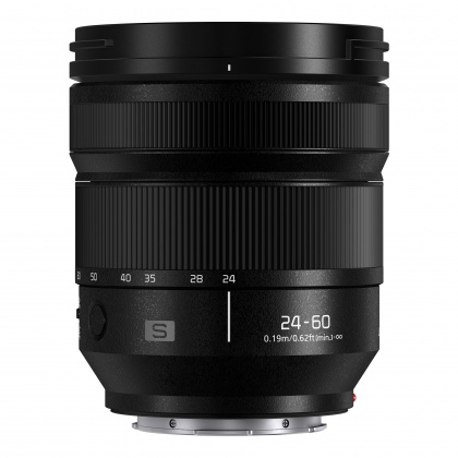 Panasonic Lumix 24-60mm F2.8 L mount lens Panasonic Lumix 24-60mm F2.8 L mount lens