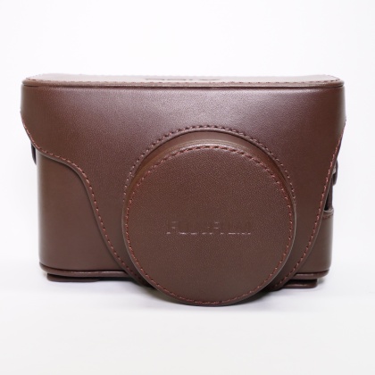 Used Fujifilm LC-X100 Leather Case for X100 Used Fujifilm LC-X100 Leather Case for X100