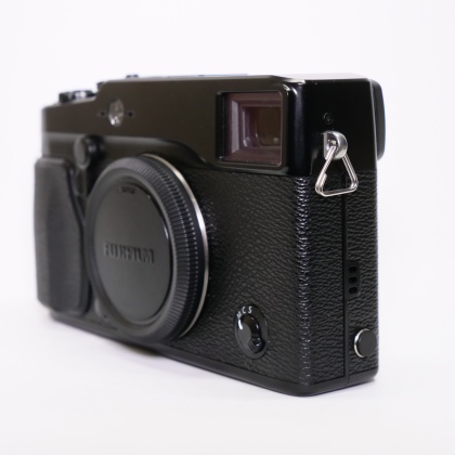 Used Fujifilm X-Pro1 Mirrorless camera body Used Fujifilm X-Pro1 Mirrorless camera body