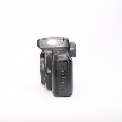 Used Canon EOS 750 35mm SLR Used Canon EOS 750 35mm SLR