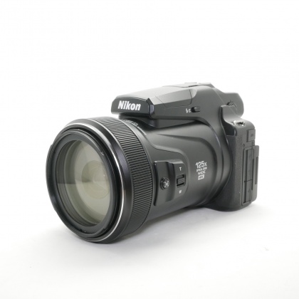 Used Nikon Coolpix P1100 bridge camera Used Nikon Coolpix P1100 bridge camera