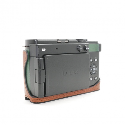 Used Panasonic Lumix S9 Mirrorless camera body, Green Used Panasonic Lumix S9 Mirrorless camera body, Green