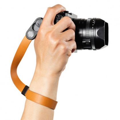 Peak Design Cuff Leather Camera Wrist Strap, Amber Peak Design Cuff Leather Camera Wrist Strap, Amber