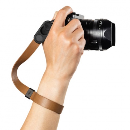 Peak Design Cuff Leather Camera Wrist Strap, Tan Peak Design Cuff Leather Camera Wrist Strap, Tan