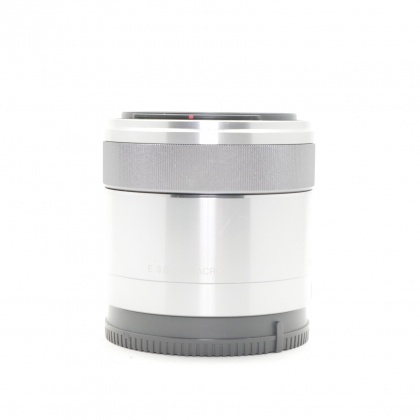 Used Sony E 30mm f3.5 lens Used Sony E 30mm f3.5 lens