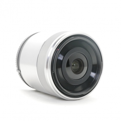 Used Sony E 30mm f3.5 lens Used Sony E 30mm f3.5 lens