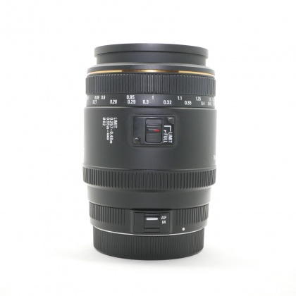 Used Sigma 70mm f2.8 EX DG Macro lens for Canon EOS Used Sigma 70mm f2.8 EX DG Macro lens for Canon EOS