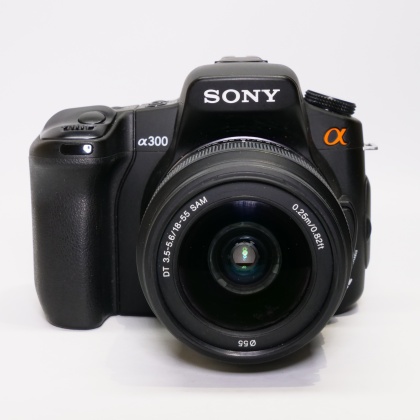 Used Sony Alpha 300 DSLR with 18-55mm lens Used Sony Alpha 300 DSLR with 18-55mm lens
