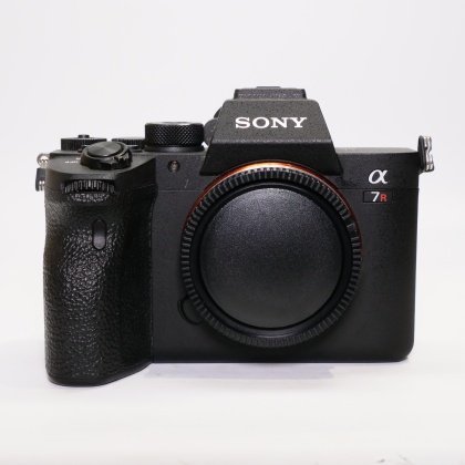 Used Sony Alpha 7R IV Full frame Mirrorless camera body Used Sony Alpha 7R IV Full frame Mirrorless camera body