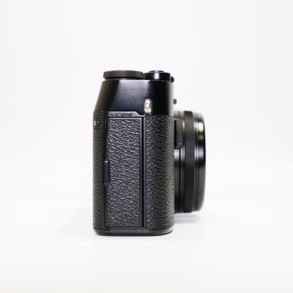 Used Fujifilm X100V digital compact camera, black Used Fujifilm X100V digital compact camera, black
