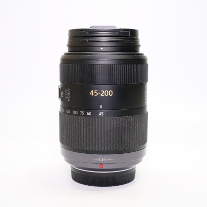 Used Panasonic Lumix 45-200mm f4-5.6 OIS lens Used Panasonic Lumix 45-200mm f4-5.6 OIS lens