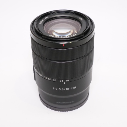 Used Sony E 18-135mm f3.5-5.6 lens Used Sony E 18-135mm f3.5-5.6 lens
