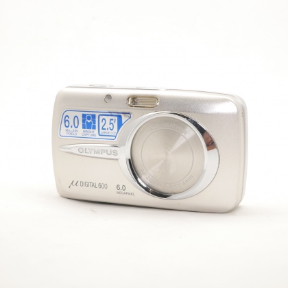 Used Olympus Mju Digital 600 Digital camera body Used Olympus Mju Digital 600 Digital camera body