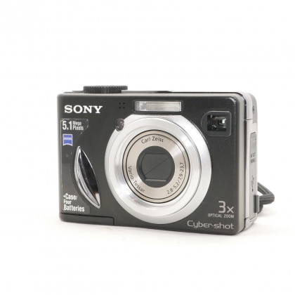 Used Sony Cybershot W15 digital compact camera Used Sony Cybershot W15 digital compact camera