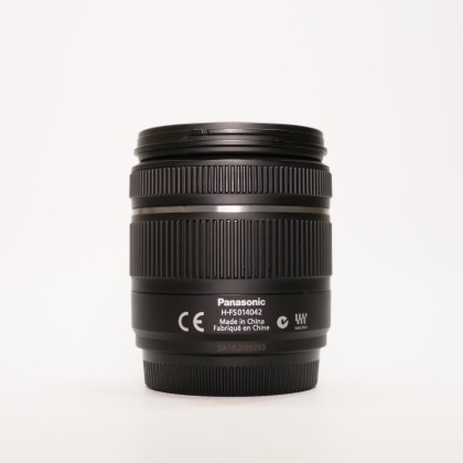 Used Panasonic Lumix G Vario 14-42mm f3.5-5.6 OIS lens Used Panasonic Lumix G Vario 14-42mm f3.5-5.6 OIS lens