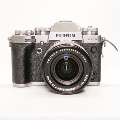 Used Fujifilm X-T3 silver Mirrorless camera with 18-55mm lens Used Fujifilm X-T3 silver Mirrorless camera with 18-55mm lens
