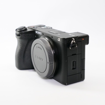 Used Sony A6700 Mirrorless camera body Used Sony A6700 Mirrorless camera body