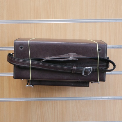 Used Nikon FB-17 Brown Leather Compartment Case Used Nikon FB-17 Brown Leather Compartment Case