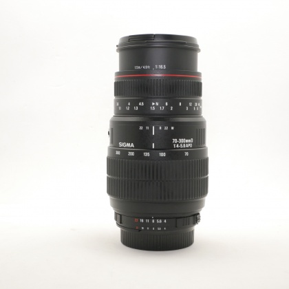 Used Sigma AF-D 70-300mm f4-5.6 APO lens for Nikon Used Sigma AF-D 70-300mm f4-5.6 APO lens for Nikon