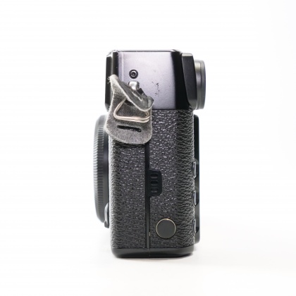 Used Fujifilm X-Pro 1 Mirrorless camera body, black Used Fujifilm X-Pro 1 Mirrorless camera body, black