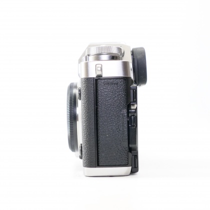 Used Fujifilm X-T3 Mirrorless Camera Body Used Fujifilm X-T3 Mirrorless Camera Body