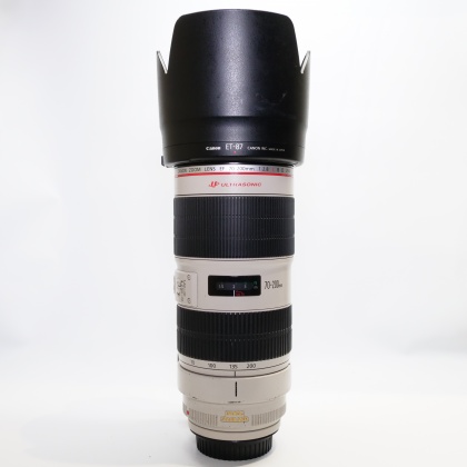 Used Canon EF 70-200mm f2.8 L IS II lens Used Canon EF 70-200mm f2.8 L IS II lens