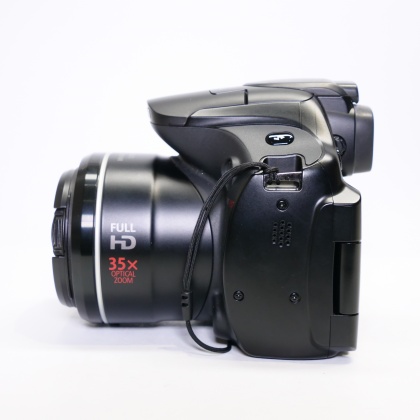 Used Canon Powershot SX40 HS bridge camera Used Canon Powershot SX40 HS bridge camera