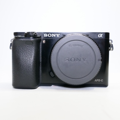 Used Sony A6000 Mirrorless camera body Used Sony A6000 Mirrorless camera body