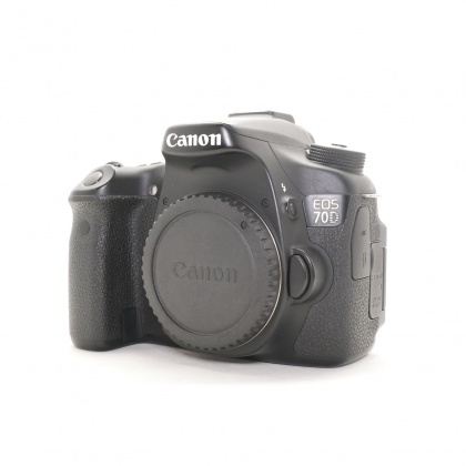 Used Canon EOS 70D DSLR body Used Canon EOS 70D DSLR body