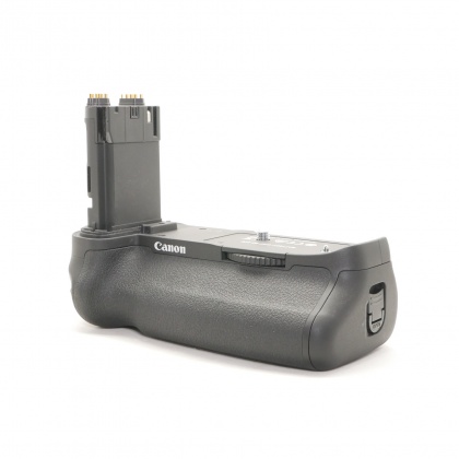 Used Canon BG-E20 Battery Grip for the EOS 5D Mark IV Used Canon BG-E20 Battery Grip for the EOS 5D Mark IV