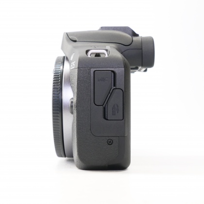 Used Canon EOS R100 Mirrorless camera body Used Canon EOS R100 Mirrorless camera body