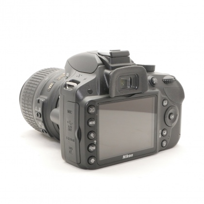 Used Nikon D3200 DLSR with 18-55mm lens Used Nikon D3200 DLSR with 18-55mm lens