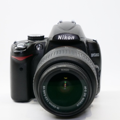 Used Nikon D5000 DSLR with 18-55mm lens Used Nikon D5000 DSLR with 18-55mm lens