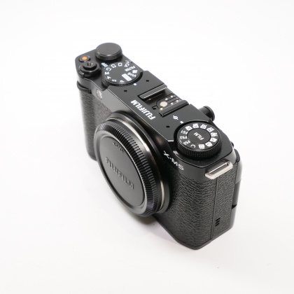 Used Fujifilm X-M5 Mirrorless camera body, Black Used Fujifilm X-M5 Mirrorless camera body, Black