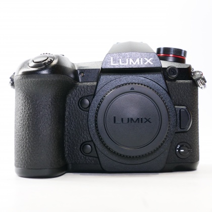 Used Panasonic Lumix G9 Mirrorless camera body Used Panasonic Lumix G9 Mirrorless camera body