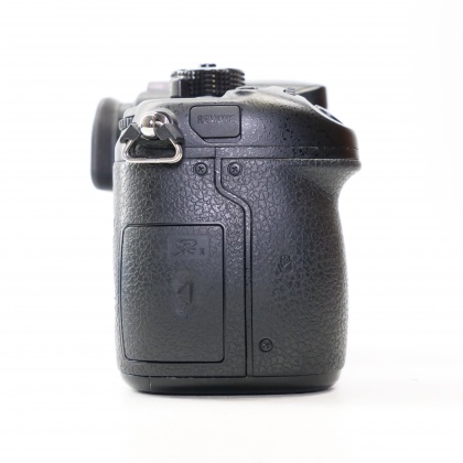 Used Panasonic Lumix GH4 Mirrorless camera body Used Panasonic Lumix GH4 Mirrorless camera body