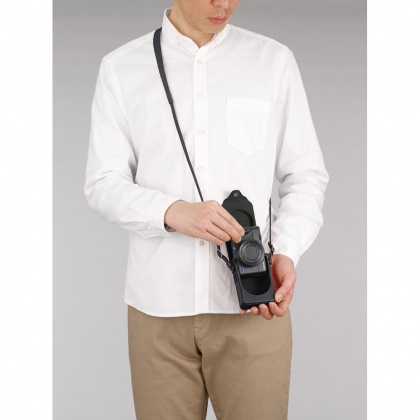 Sony LCS-RXG Soft Black Leather Case for RX100 series cameras Sony LCS-RXG Soft Black Leather Case for RX100 series cameras