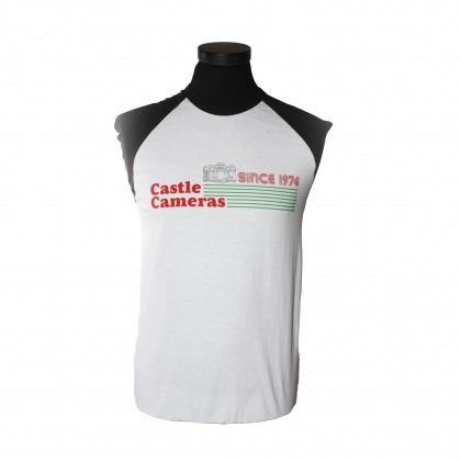 Castle Short-Sleeved Retro T-Shirt, Small Castle Short-Sleeved Retro T-Shirt, Small