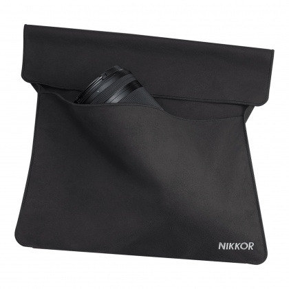 Nikon CL-C3 Lens Case Nikon CL-C3 Lens Case