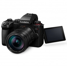 Panasonic Lumix DC-G9II Mirrorless Camera with 12-60mm Leica Lens Panasonic Lumix DC-G9II Mirrorless Camera with 12-60mm Leica Lens