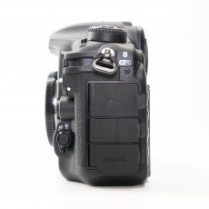 Used Nikon D500 DSLR body Used Nikon D500 DSLR body