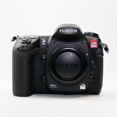 Used Fujifilm FinePix IS Pro Full-spectrum DSLR body Used Fujifilm FinePix IS Pro Full-spectrum DSLR body
