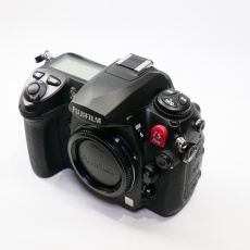 Used Fujifilm FinePix IS Pro Full-spectrum DSLR body Used Fujifilm FinePix IS Pro Full-spectrum DSLR body