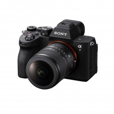 Sony FE 8-14mm F3.5 Fisheye G Lens Sony FE 8-14mm F3.5 Fisheye G Lens