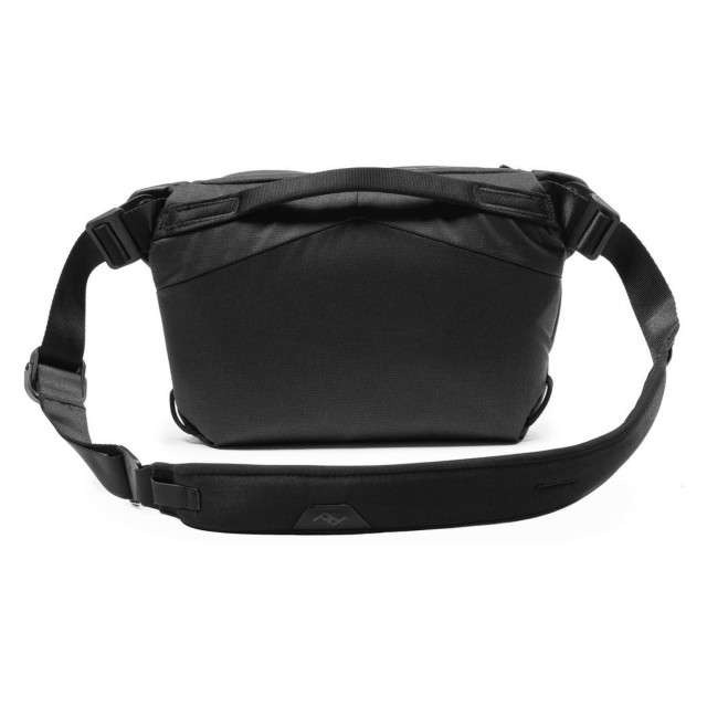 Peak Design Everyday Sling Bag 3L v2 black Castle Cameras