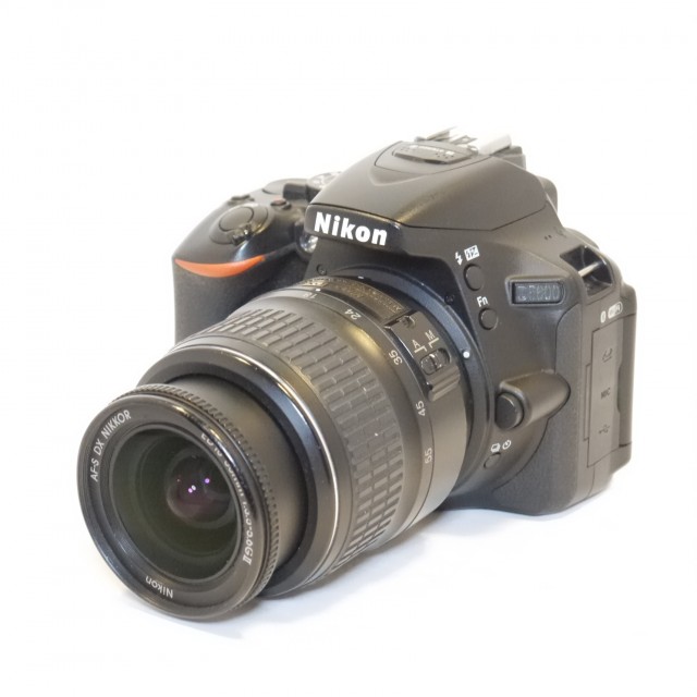 Used Nikon D5600 DSLR with 18-55mm lens